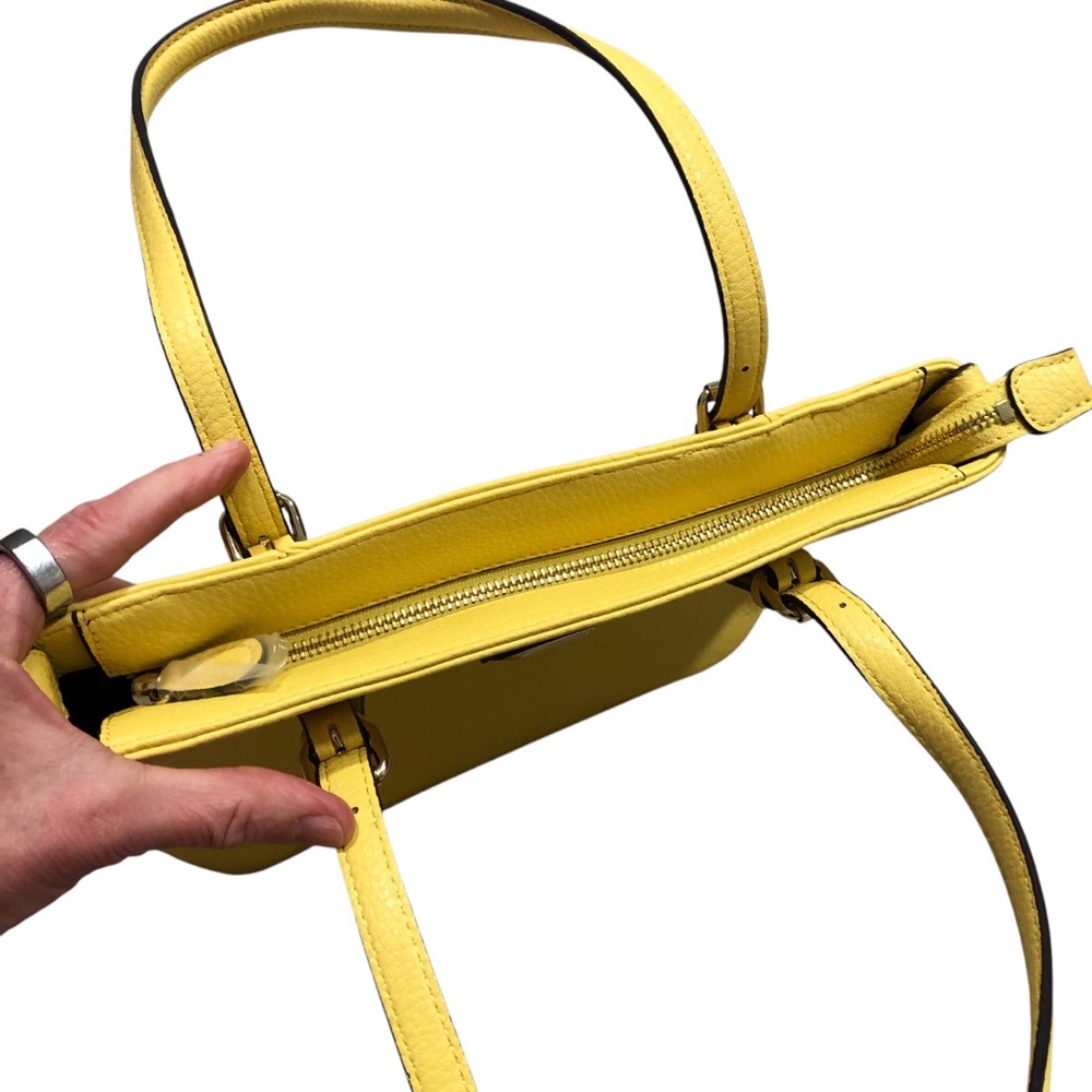 Anne Klein yellow shoulder bag with top zipper closure - Picture 5 of 10